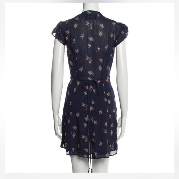 Reformation Size 4 Navy Blue Print Wrap Dress - Picture 2 of 4